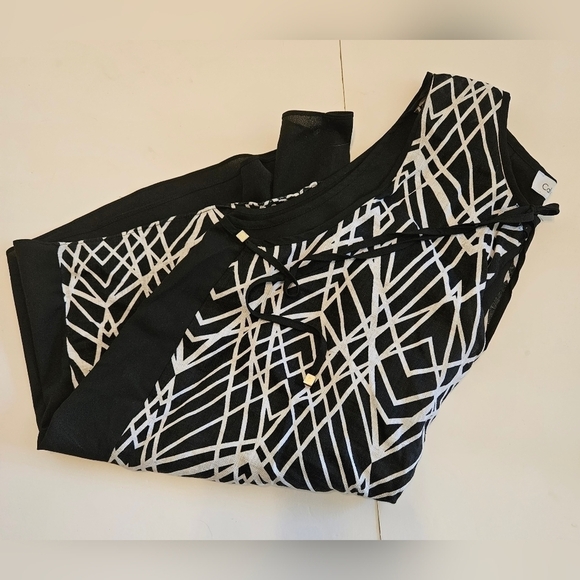 Calvin Klein Top size Small Black & white sleeves geometric pattern summer boho - Picture 5 of 8
